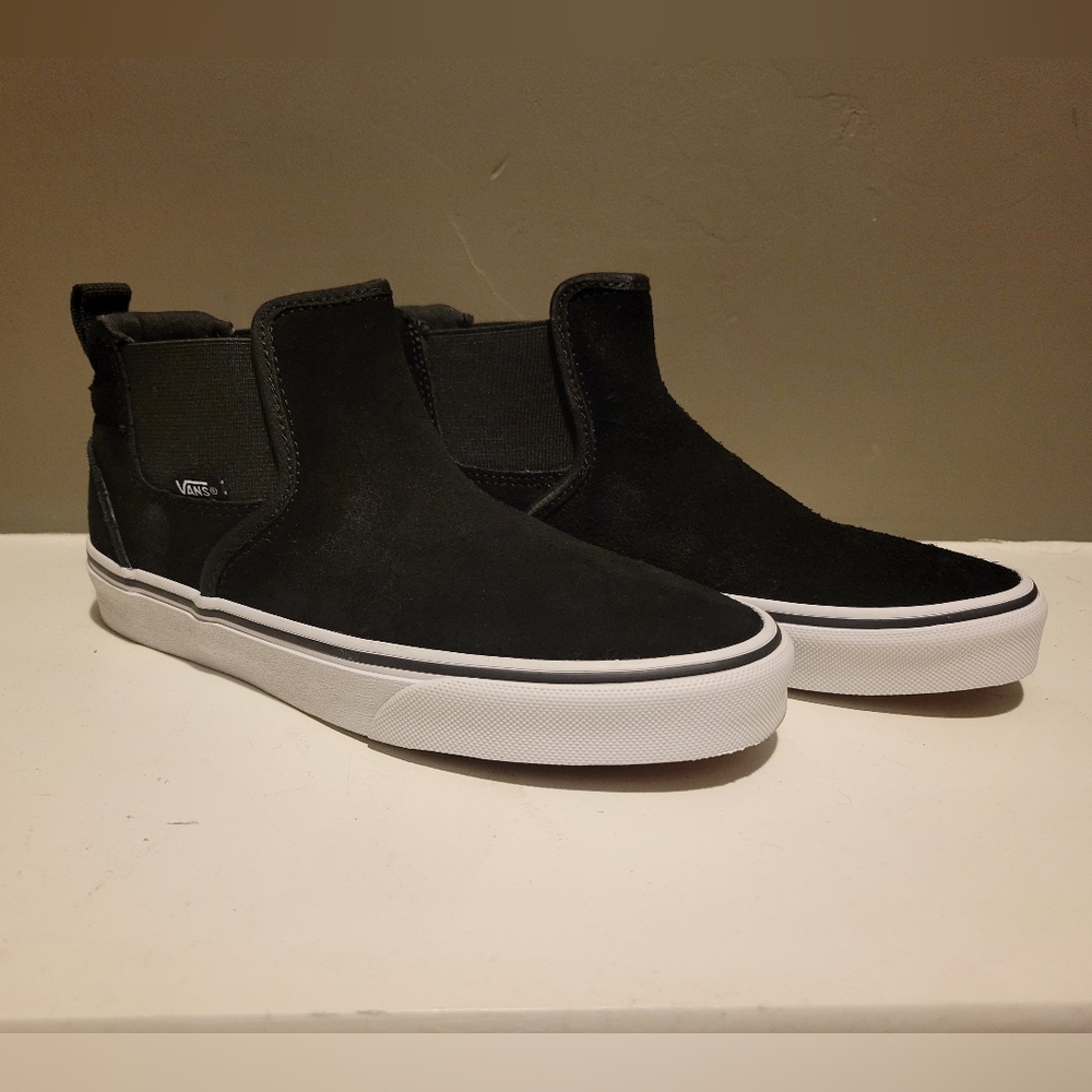 Vans Asher Mid Suede